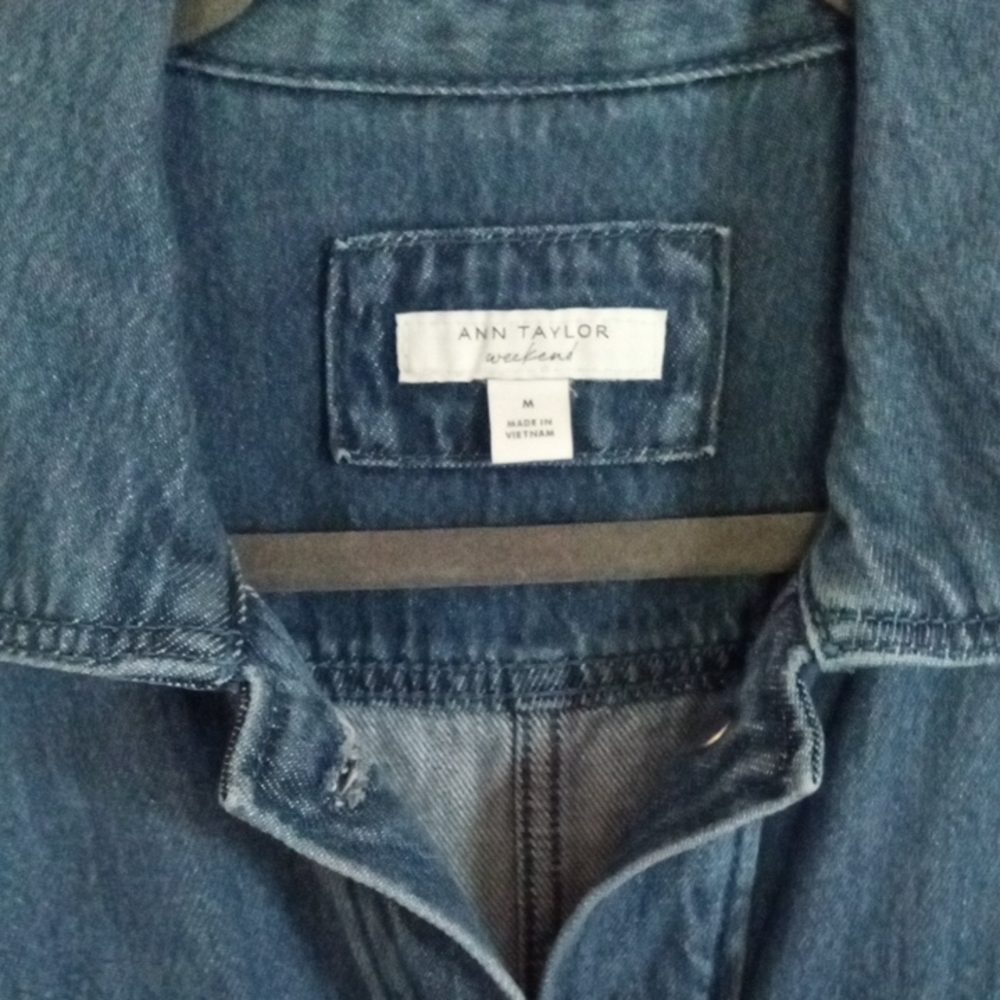 Ann Taylor Weekend Blue Denim Utility Jacket with Belt - Picture 2 of 8